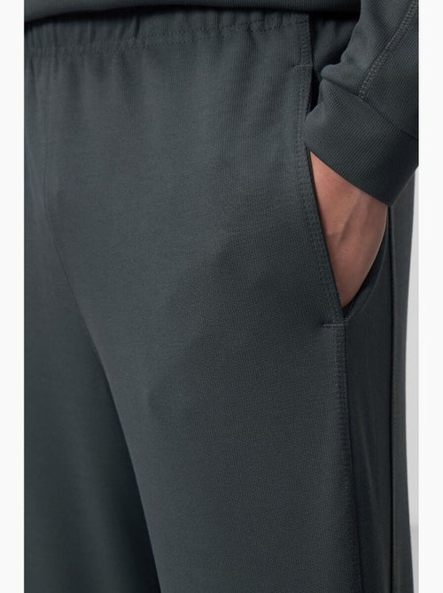 Conjunto de sweatshirt oversized e calças de homem tommy - Kiabi Conjunto de sweatshirt oversized e calças de homem tommy - Kiabi
