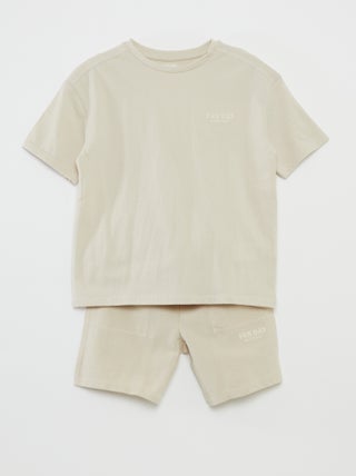 Conjunto de t-shirt + calções de desporto - 2 peças