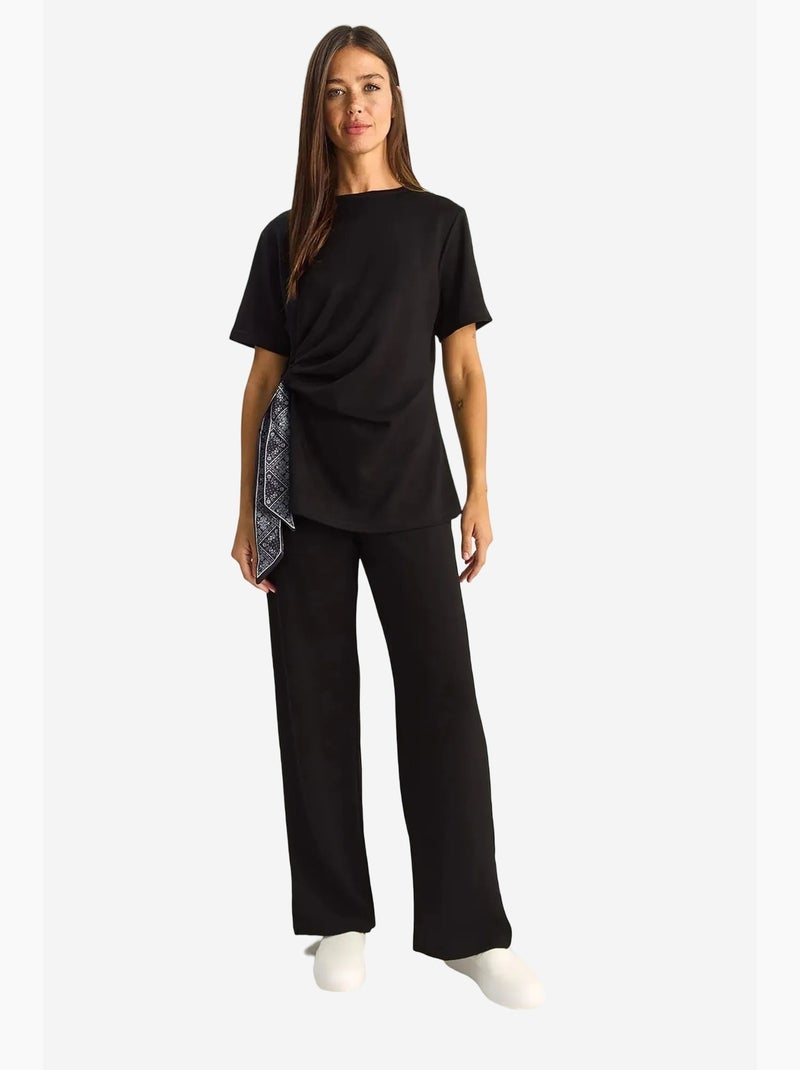 Conjunto de t-shirt de decote redondo e calças de perna larga lucci Preto - Kiabi