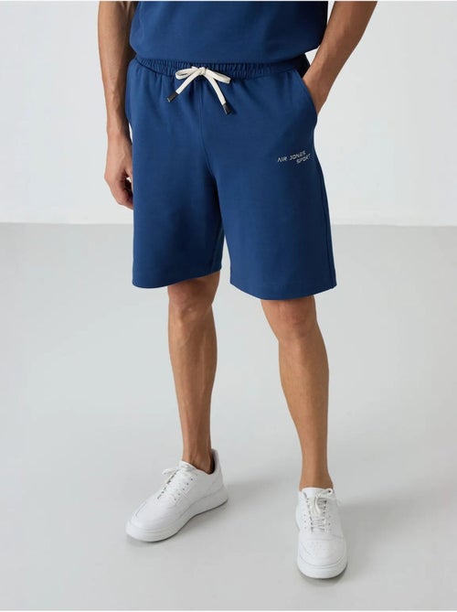 Conjunto de t-shirt oversized de manga curta e calções tommy - Kiabi Conjunto de t-shirt oversized de manga curta e calções tommy - Kiabi