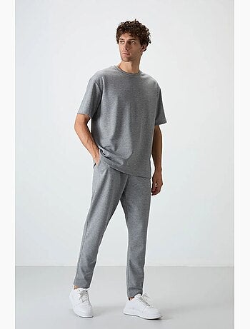 Conjunto de t-shirt oversized e calças de homem tommy
