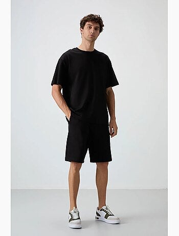 Conjunto de t-shirt oversized e calções tommy