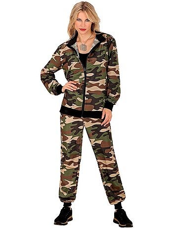 Conjunto de treino camuflado para festa