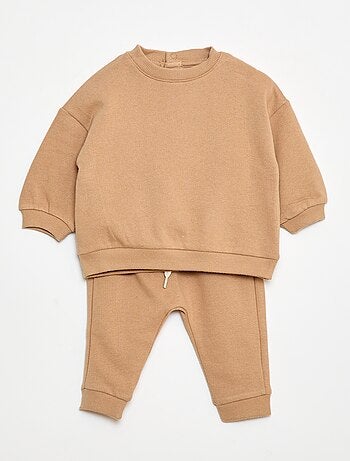 Conjunto em moletão: sweatshirt e calças - 2 peças