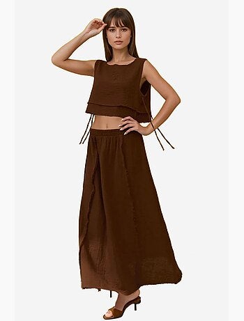 Conjunto em musselina com saia de cintura elástica e blusa com detalhe de atar na lateral hiccup