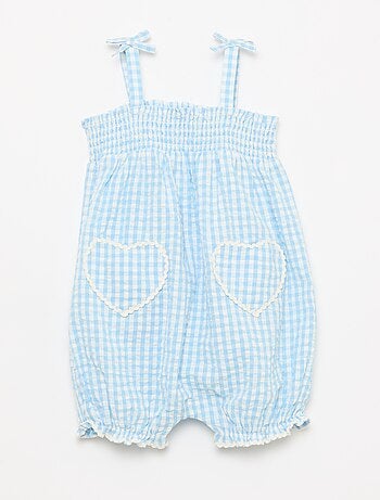 Conjunto jardineira + chapéu com padrão vichy - 2 peças