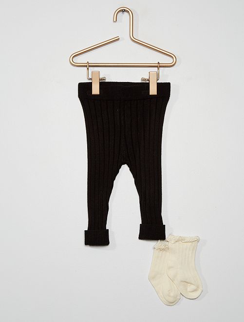 Conjunto leggings caneladas + meias                                         Preto 
