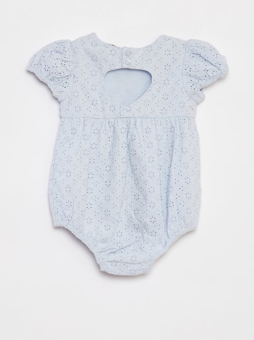 Conjunto macacão curto + chapéu com bordado inglês - 2 peças - Kiabi