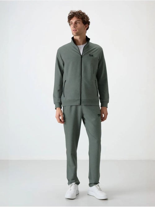 Conjunto masculino de sweatshirt e calças em fleece tricotado tommy - Kiabi Conjunto masculino de sweatshirt e calças em fleece tricotado tommy - Kiabi