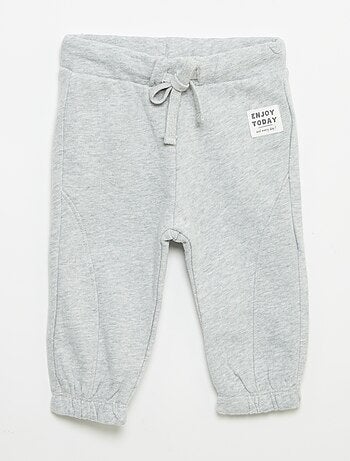Conjunto T-shirt + calças de jogging