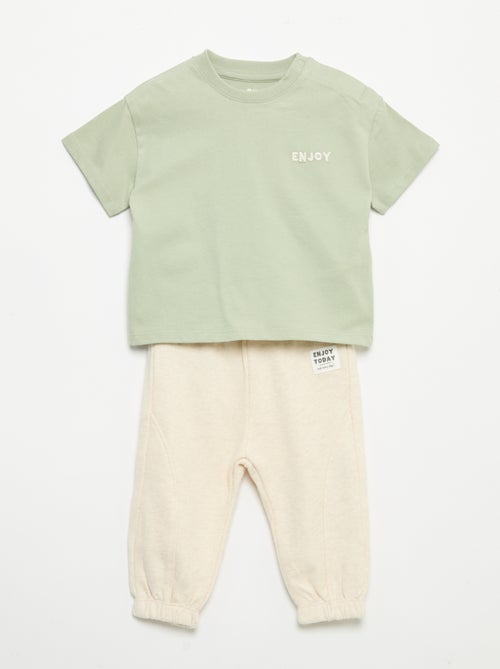 Conjunto T-shirt + calças de jogging - Kiabi Conjunto T-shirt + calças de jogging - Kiabi