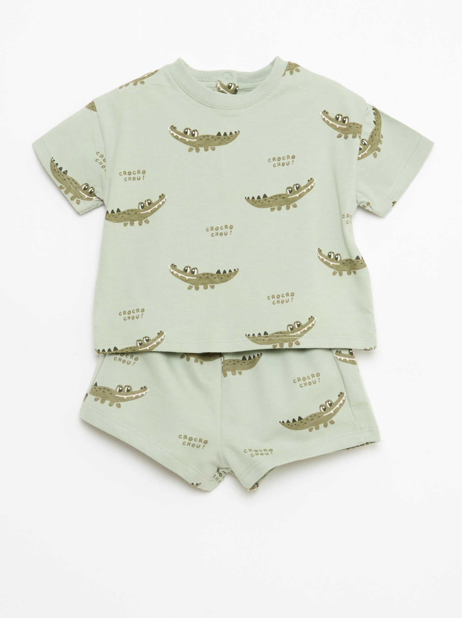 Conjunto t-shirt + calções com padrão - 2 peças