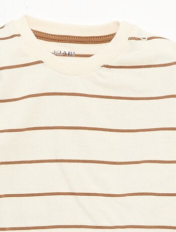 Conjunto t-shirt + jardineiras - 2 peças