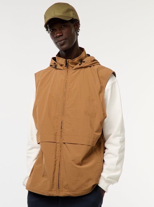 Corta-vento com capuz e mangas removíveis - Kiabi