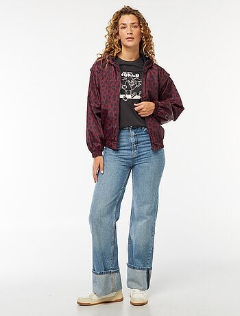 Corta-vento com capuz e padrão leopardo