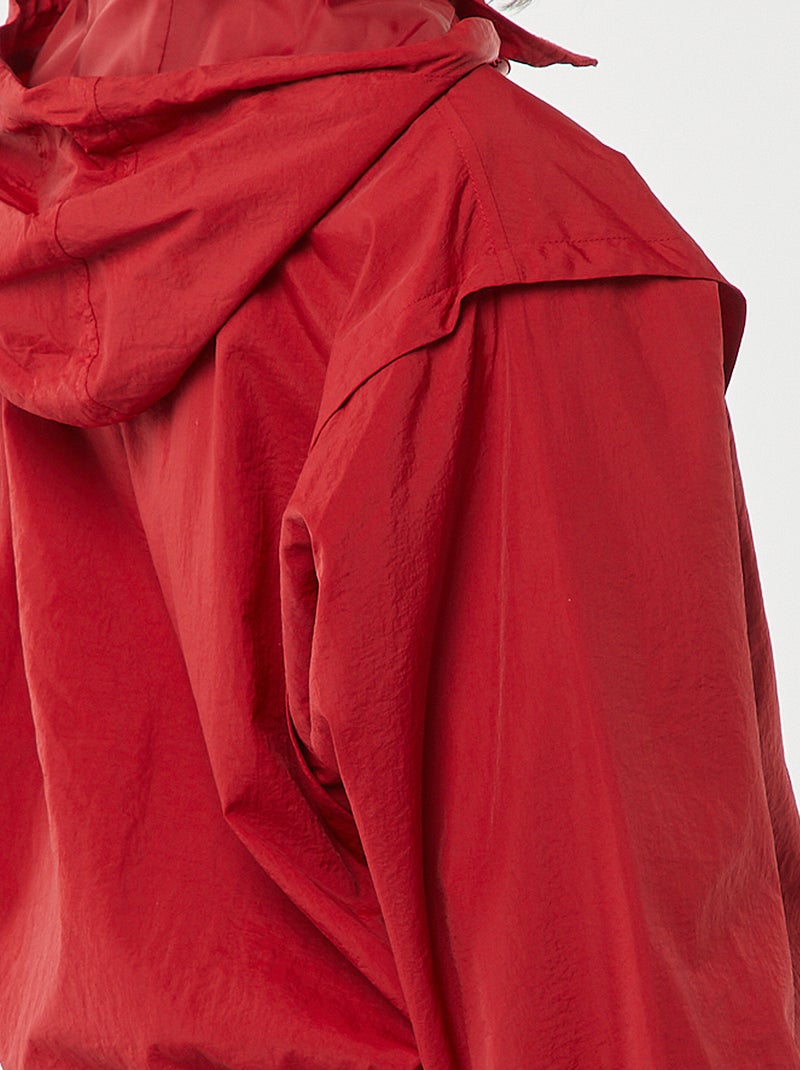 Corta-vento com capuz VERMELHO - Kiabi