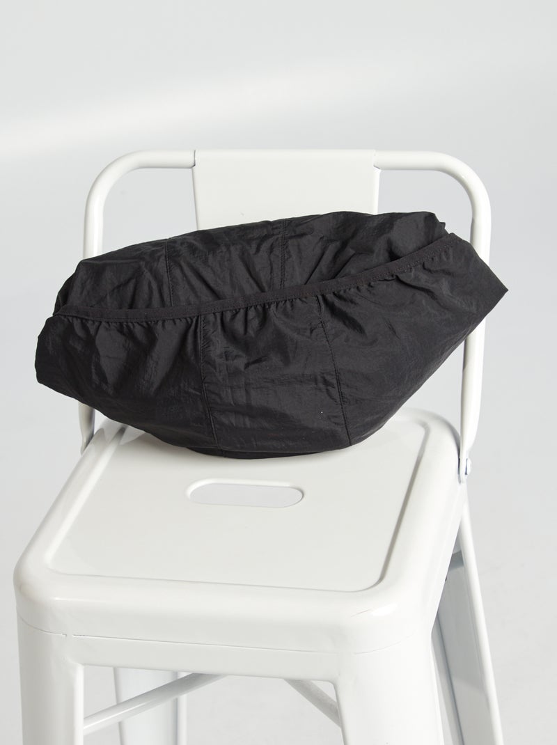 Corta-vento liso dobrável dentro do capuz Preto - Kiabi