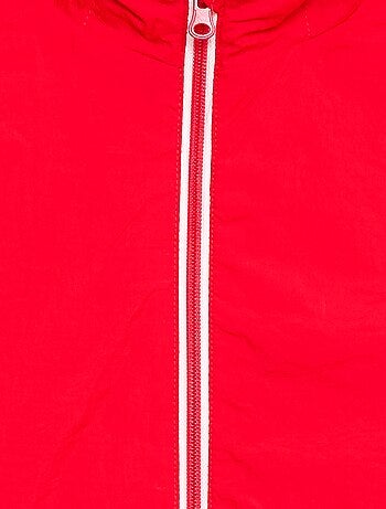 Corta-vento liso dobrável no capuz