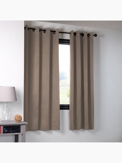 Cortina blackout simples 210gr/m2 - Kiabi