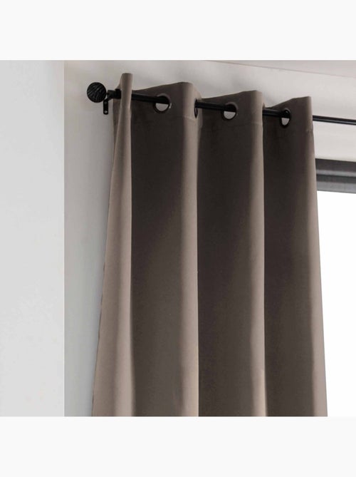 Cortina blackout simples 210gr/m2 - Kiabi