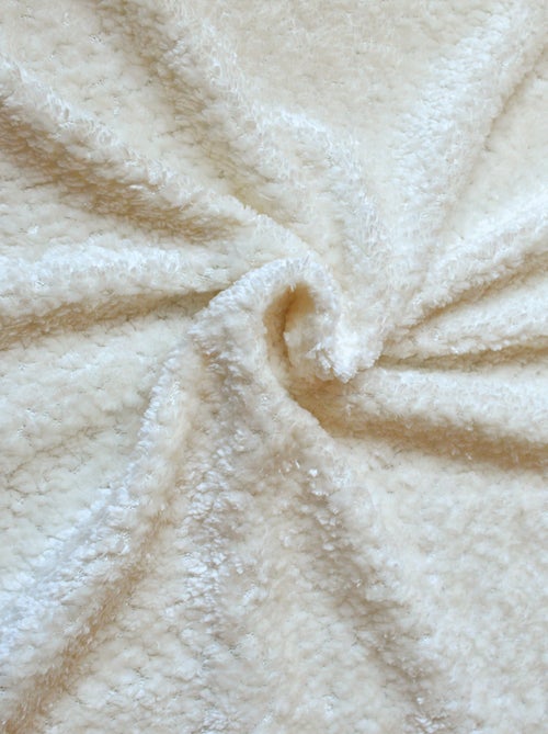 Cortina com ilhós de chenille efeito plush - Kiabi Cortina com ilhós de chenille efeito plush - Kiabi