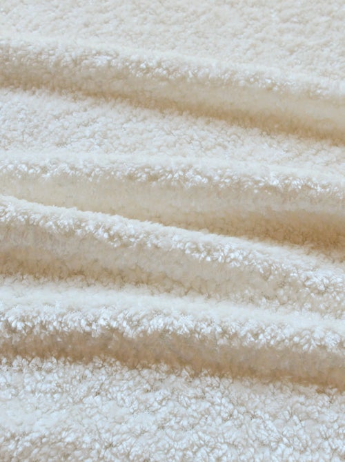 Cortina com ilhós de chenille efeito plush - Kiabi Cortina com ilhós de chenille efeito plush - Kiabi