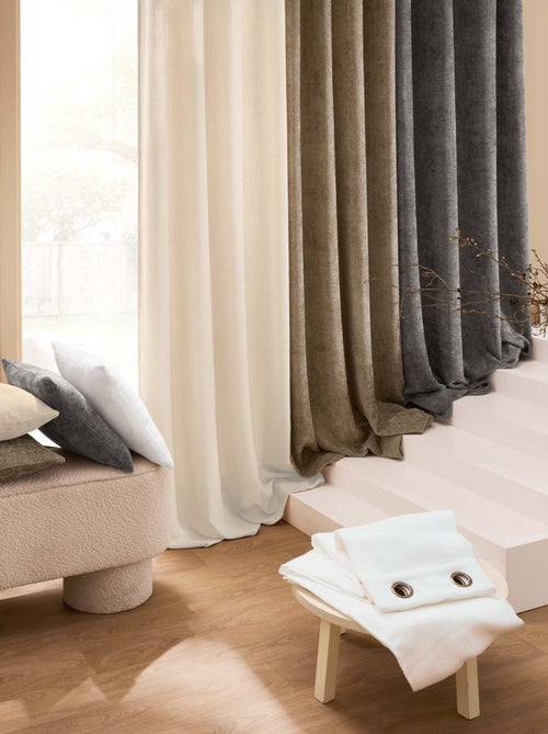 Cortina com ilhós em veludo chenille - Kiabi
