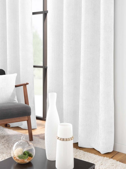 Cortina com ilhós em veludo chenille - Kiabi