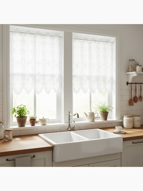 Cortina de ventilação com aberturas e macramé com motivos florais - Kiabi