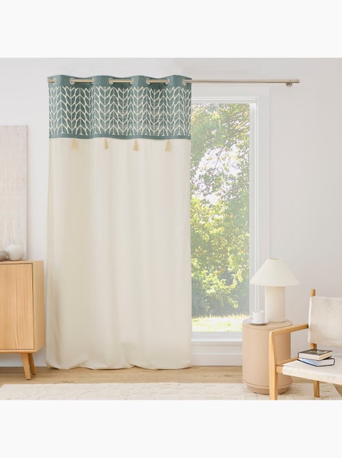 Cortina difusora com ilhós, em policotão jacquard, com pompons - Kiabi
