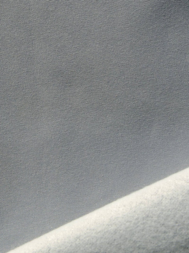 Cortina térmica semi-obscurecida com forro polar Cinza claro - Kiabi