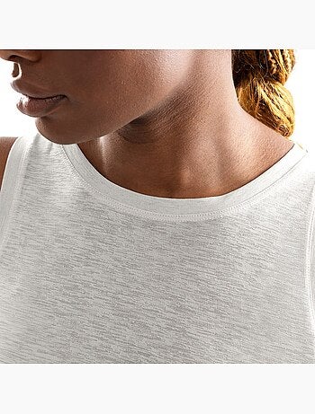 Crop top de treino sem mangas para mulher