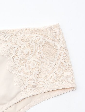 Cueca alta em microfibra e renda