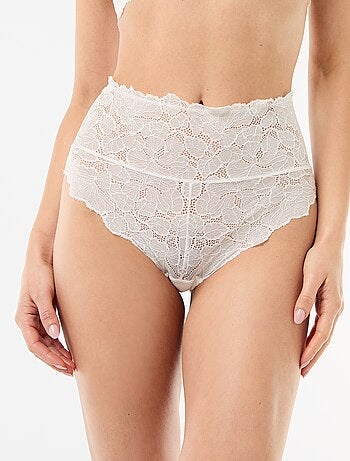 Cueca alta em renda floral