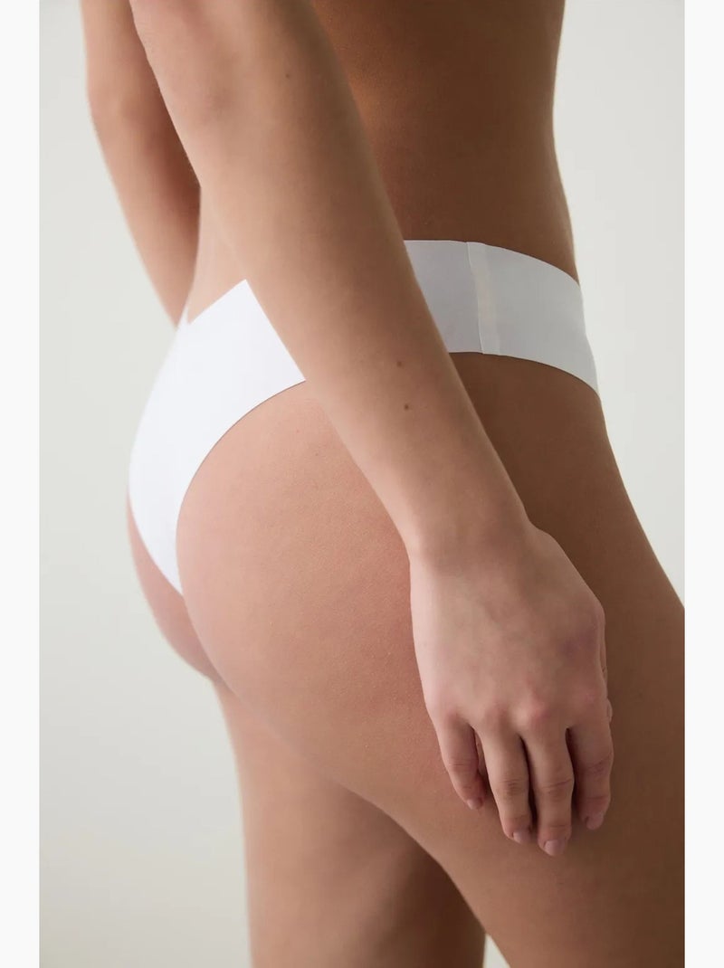 Cueca brasileira invisível com corte a laser e forma em v penti Branco sujo - Kiabi