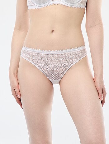 Cueca de renda
