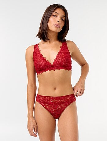 Cueca de renda com lantejoulas