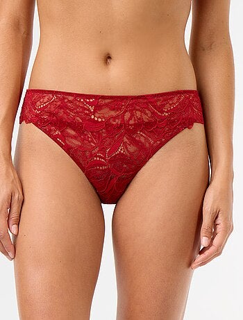 Cueca de renda com lantejoulas