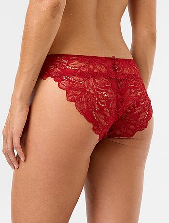 Cueca de renda com lantejoulas