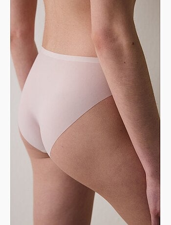 Cueca invisível penti