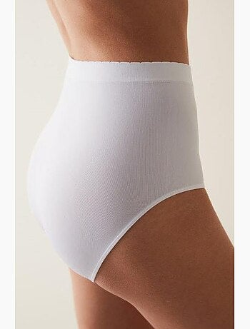 Cueca slip básica de cintura alta penti