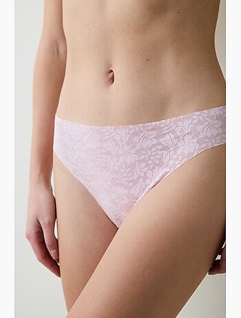Cueca slip em renda com corte a laser invisível penti