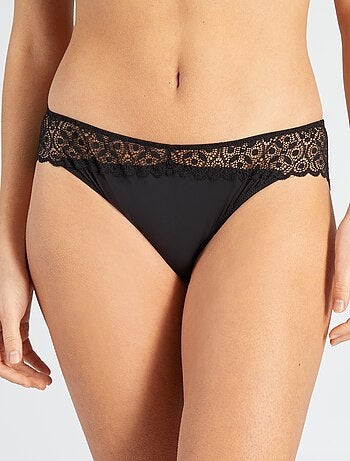 Cuecas em microfibra e renda