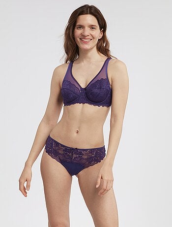 Cuecas para mulher em renda 'Dim'