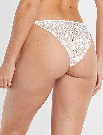 Cuecas para mulher em renda transparente