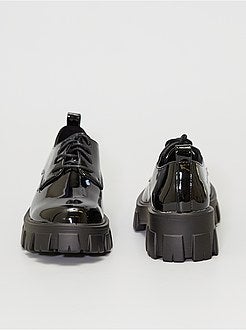 Derbies de verniz com sola grossa - Kiabi