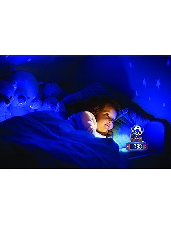Despertador com luz nocturna e sons capitão américa