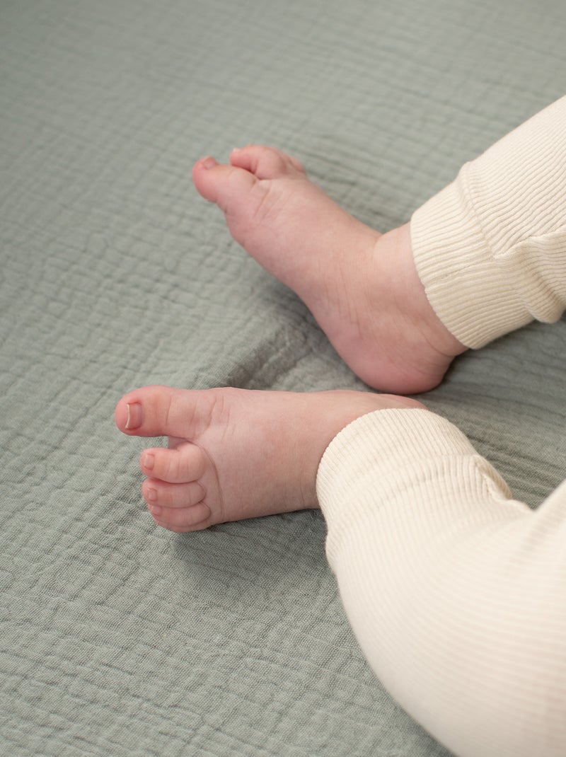 Drap-housse para berço em gaze de algodão | sevira kids Verde-água - Kiabi