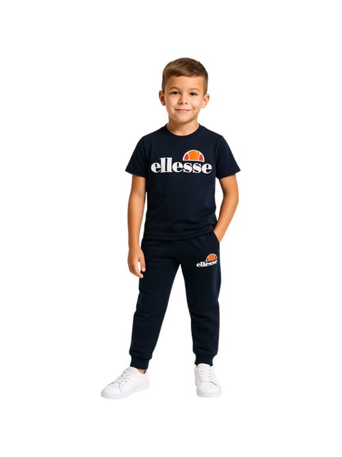 Ellesse - Pack 2 t-shirts e 1 calças de jogging menino estampado - Kiabi Ellesse - Pack 2 t-shirts e 1 calças de jogging menino estampado - Kiabi