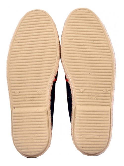 Espadrilhas em lona com sola antiderrapante - Kiabi Espadrilhas em lona com sola antiderrapante - Kiabi